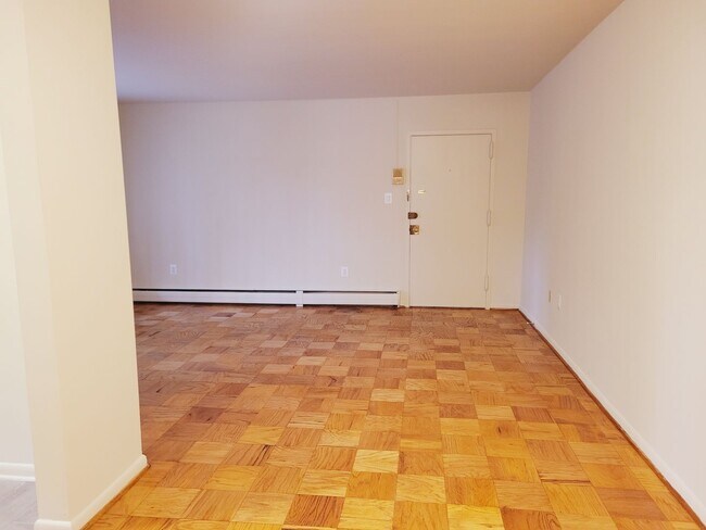 Interior Photo - Twelve Oaks Apartments