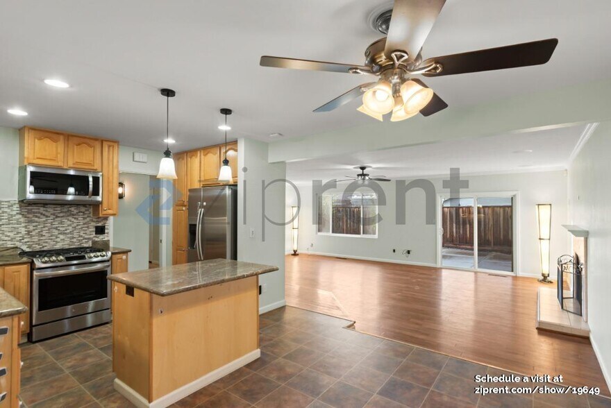 Building Photo - 325 Copco Ln