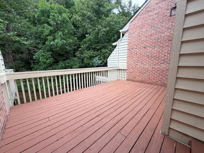 Building Photo - 3 or 4 Bedroom / 3.5 Bath Condo Kingsport, TN 37663