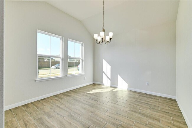 Building Photo - 208 Evening Star Ln