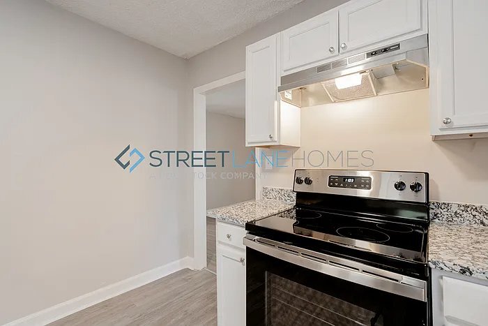 Building Photo - 2210 Corning Rd