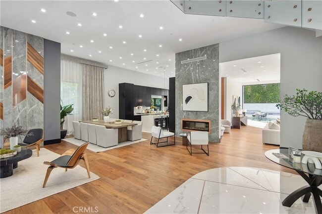 Building Photo - 5535 Shirley Ave