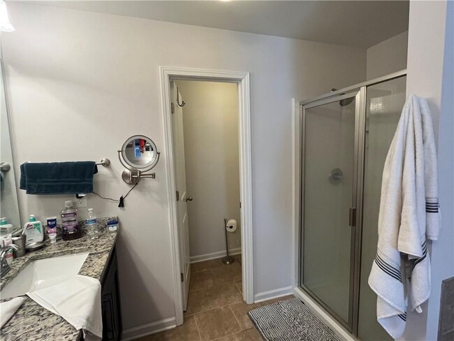 Building Photo - 5545 Bright Cross Wy