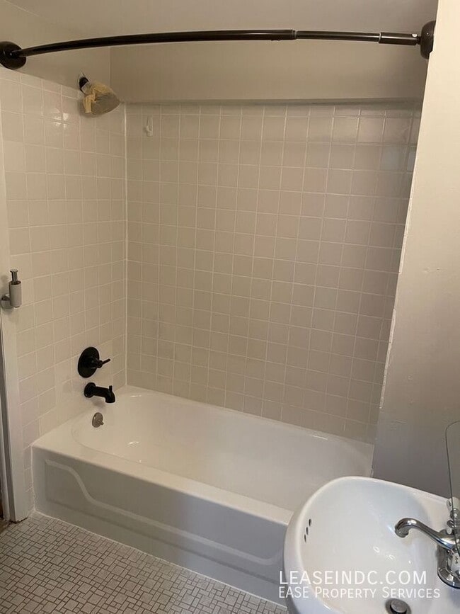 Building Photo - 3511 Center St NW