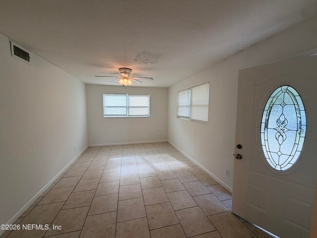 Building Photo - 6631 Bo Peep Dr N