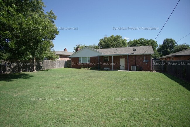 Building Photo - FOR LEASE | Midtown Tulsa | 3 Bed, 2 Bath ...