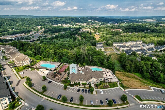 Building Photo - 62 Moorland Dr