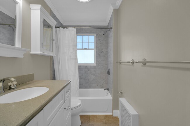 Building Photo - 2 Bellevue Ave