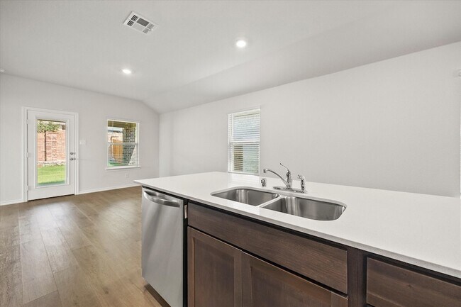 Building Photo - 1322 Olivewood Pl