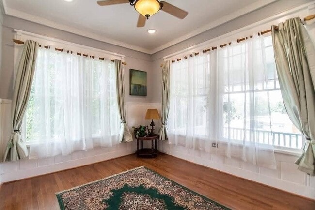 Building Photo - 407 N Moody St