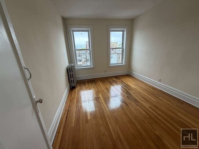 Building Photo - 2066 E 15th St