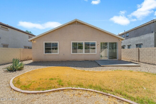 Building Photo - 13644 W San Juan Ave