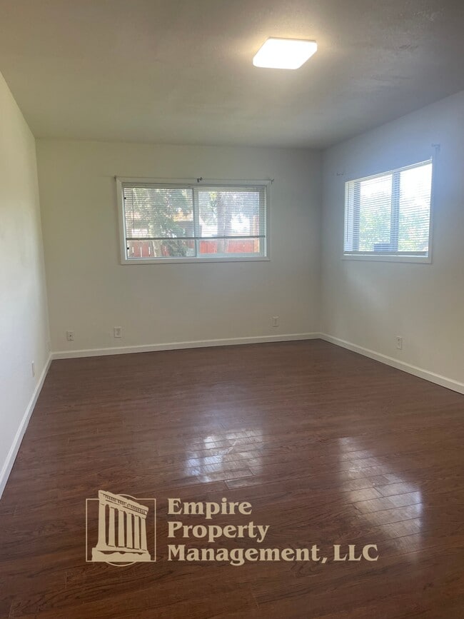 Building Photo - 4950 Barger Dr