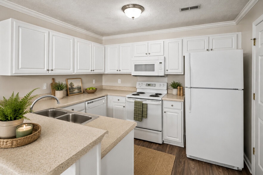 Building Photo - Lakeshore Grande