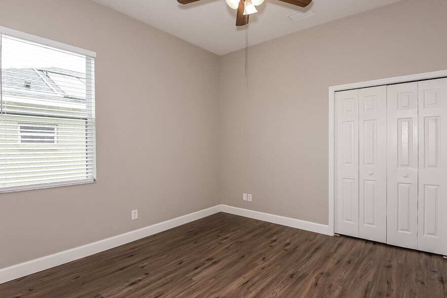 Building Photo - 9104 63rd Ct E