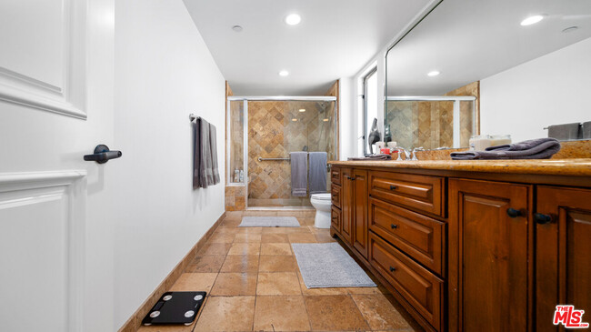 Building Photo - 1146 Hacienda Pl