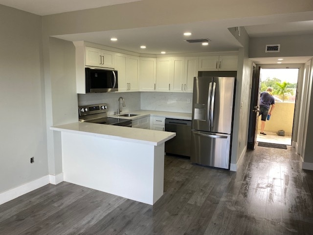 Building Photo - 300 NW 42nd Ave