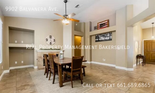 Building Photo - 9902 Balvanera Ave