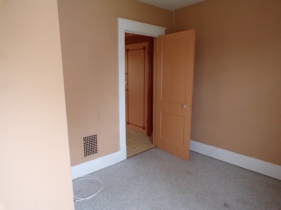 Building Photo - 432 16th St