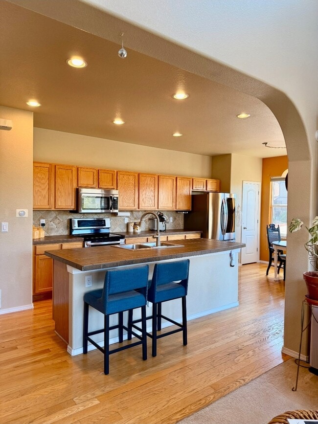 Building Photo - 8078 Cedarstone Ln