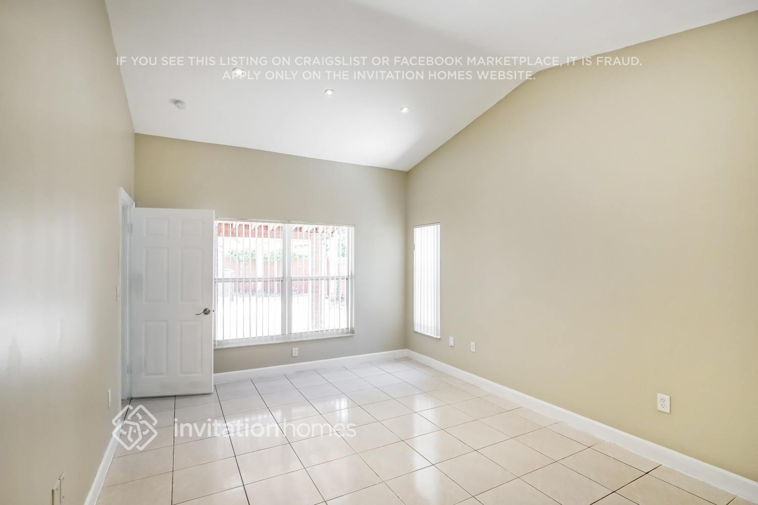 Building Photo - 7845 SW 161st Ave