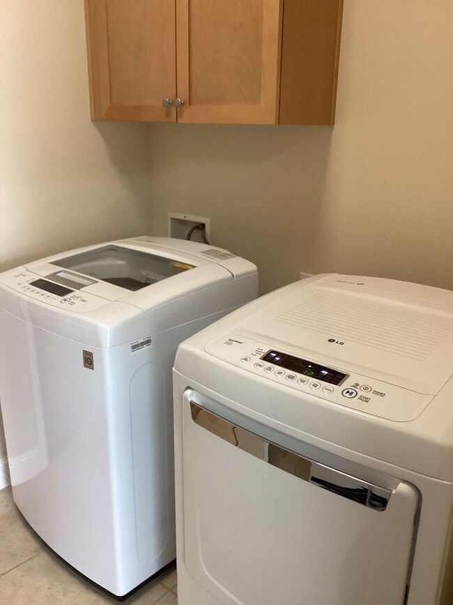 Building Photo - Beautiful Single Story Home in Old Orcutt's Stone Gate Development with easy access to VSFB