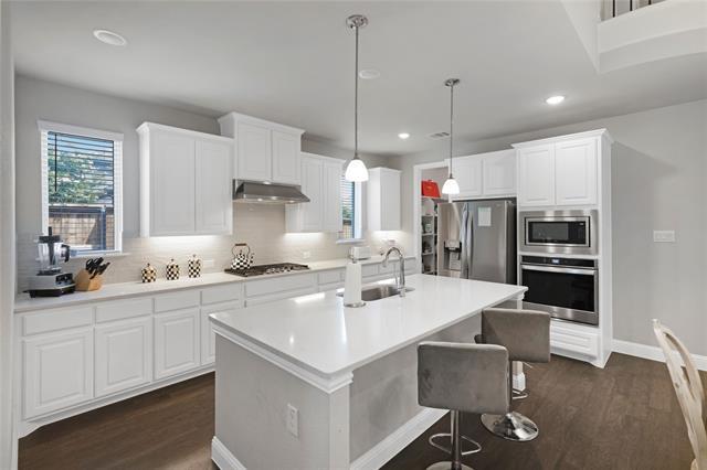 Building Photo - 813 Harrington Ln