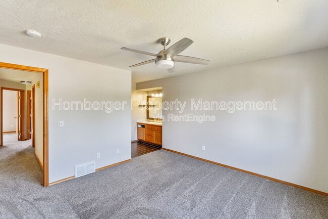 Building Photo - 4609 E 15th Ave