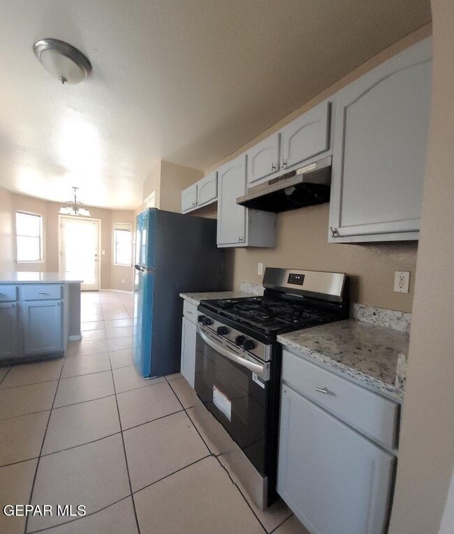 Building Photo - 3824 Tierra Zafiro Dr