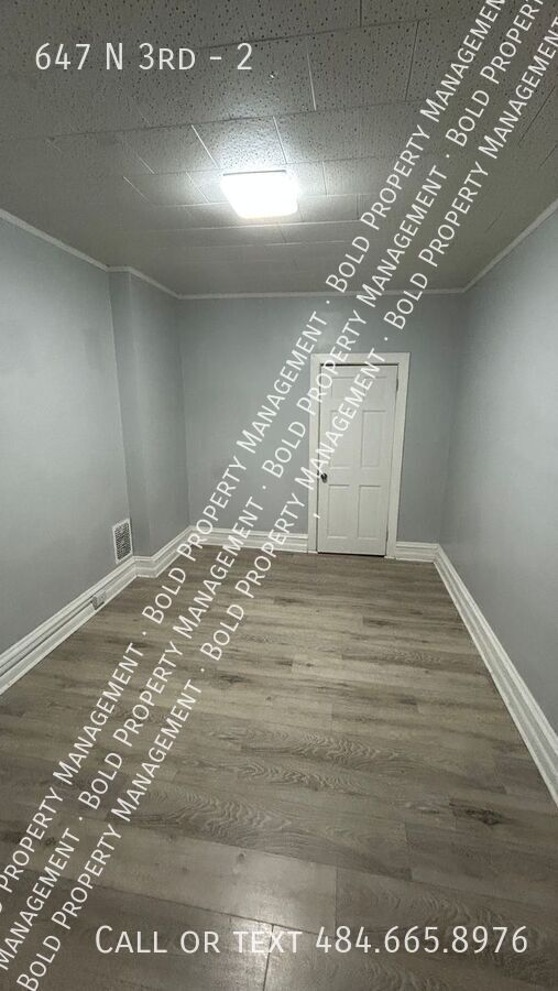 Building Photo - 647 N 3rd-2