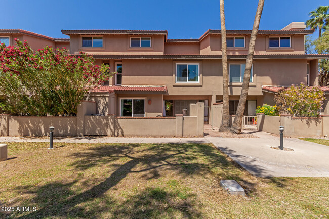 Primary Photo - 7921 E San Miguel Ave