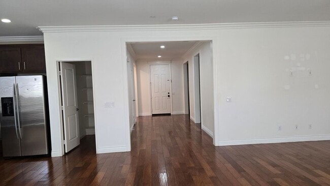 Building Photo - 5013 Clematis Ct
