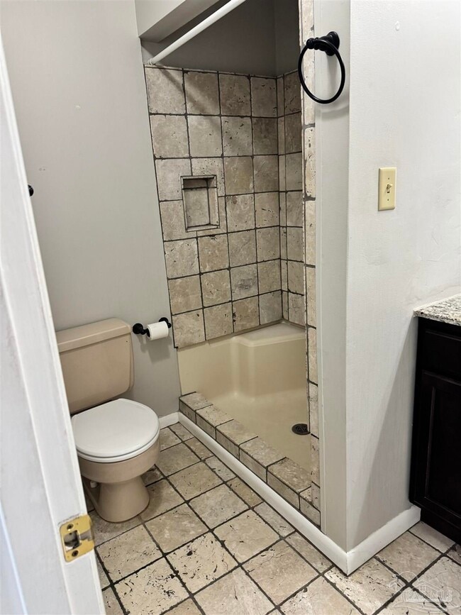 Building Photo - 117 S Sunset Blvd