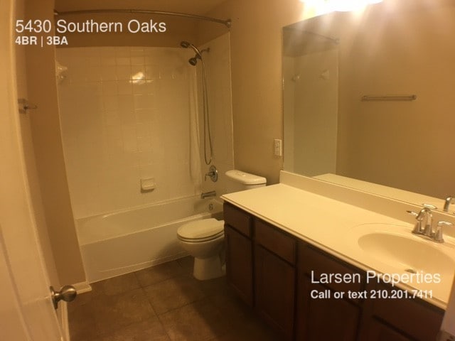 Building Photo - 5430 Southern Oaks