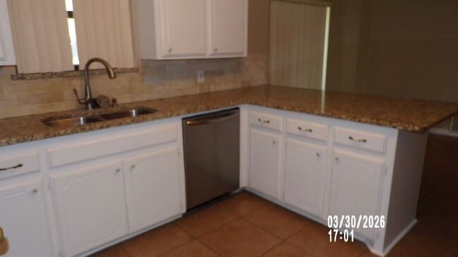 Building Photo - Great home close to Shopping, Hospital, Ft SIll