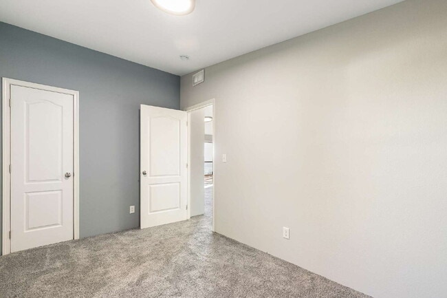 Building Photo - Breathtaking 3-Bed Beachfront Retreat with Scenic Views in Ferndale