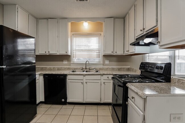 Building Photo - Beautiful 3-Bedroom Home in Tuscaloosa, AL