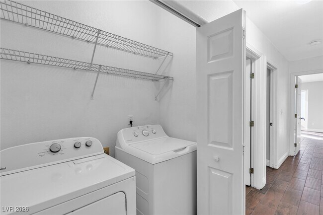 Building Photo - 3975 Duneville St