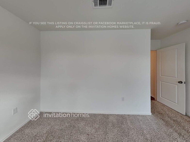 Building Photo - 10509 Steinbeck Dr