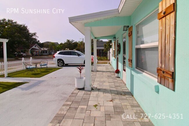 Building Photo - 536 Roanoke St