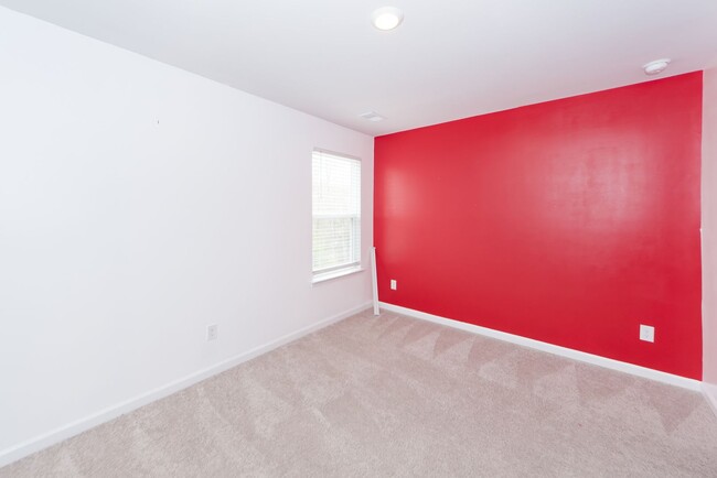 Building Photo - 4 Bedroom 2.5 Bath House in Grand Oaks Pla...