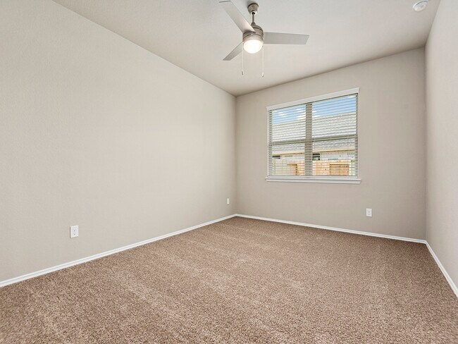 Building Photo - 9278 Inland Leather Ln