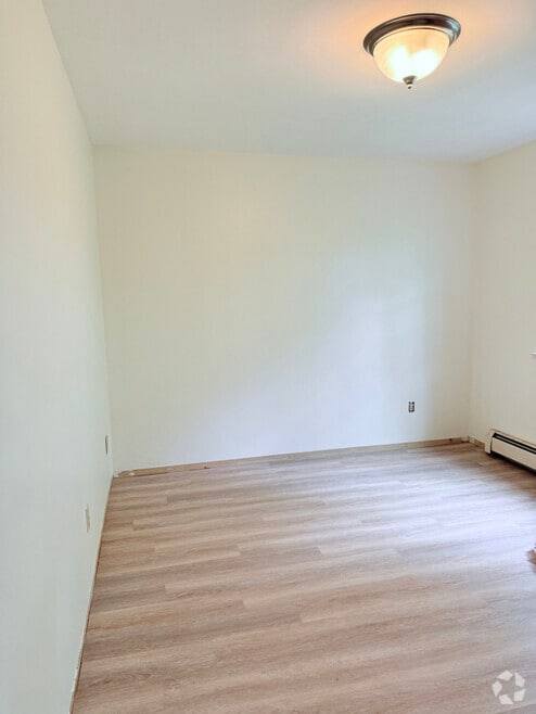 Building Photo - 24 Shiel Ave