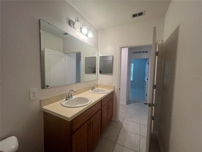 Building Photo - 1339 Maracaibo St