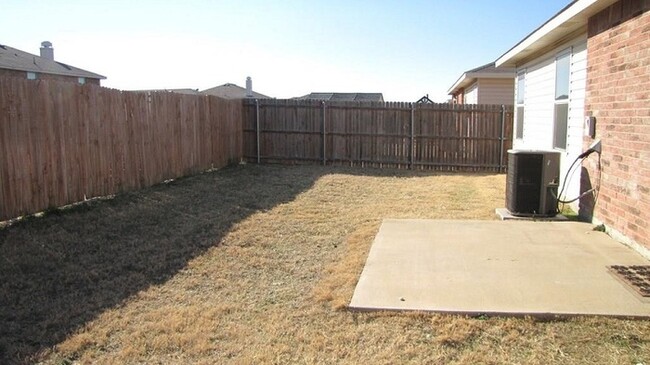Building Photo - Great Home!