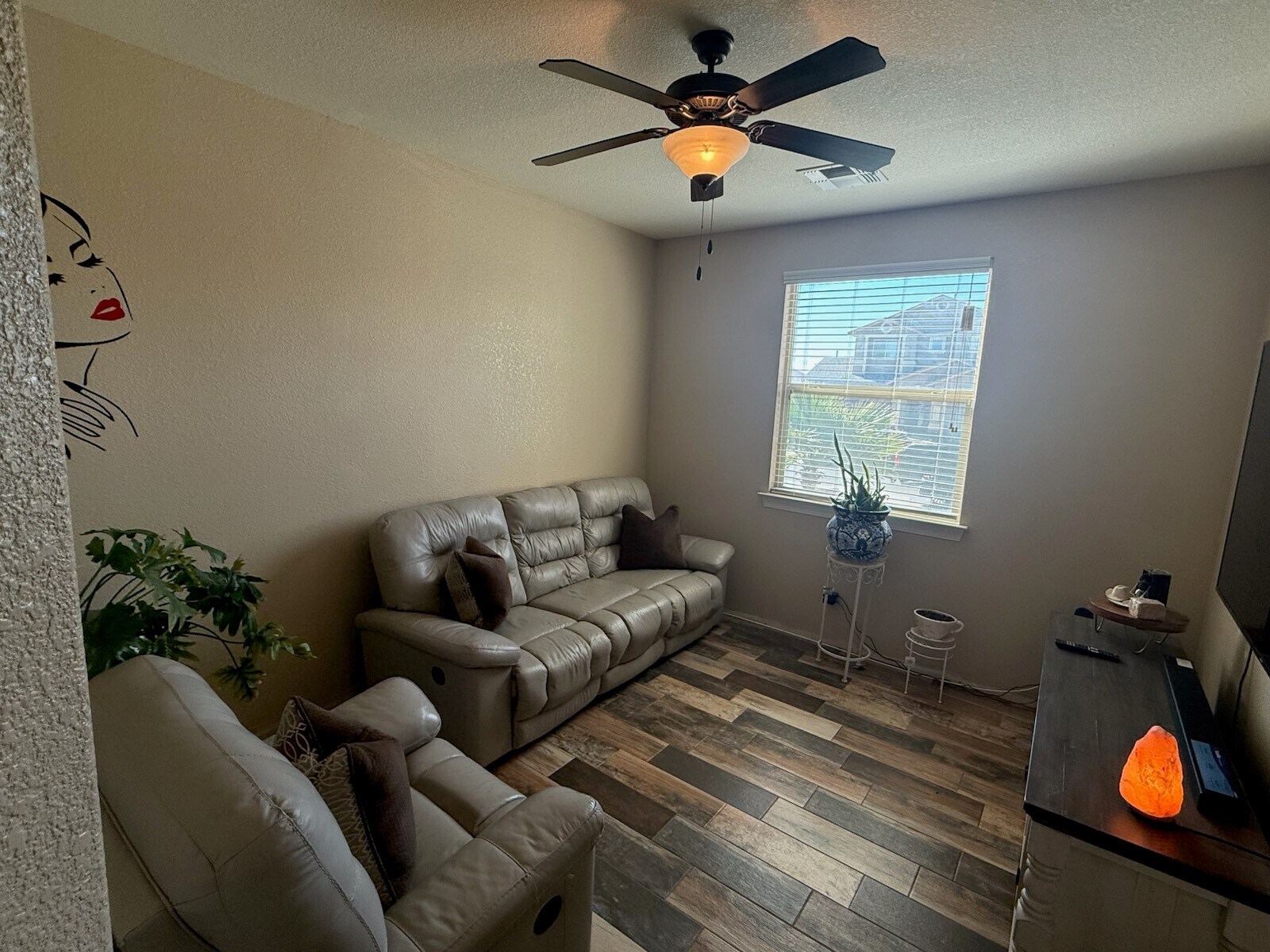 Building Photo - 13215 Emerald Isle St