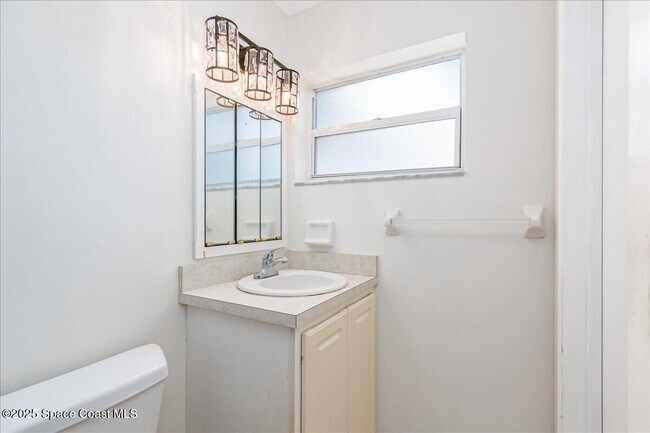 Building Photo - 309 Gemini Dr