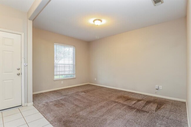 Building Photo - 21502 Falvel Misty Dr
