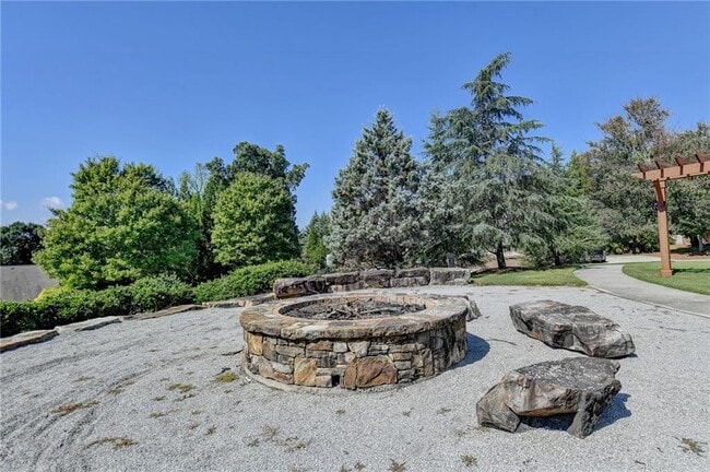 Building Photo - 6755 Scarlet Oak Way