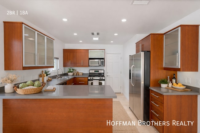 Building Photo - 1117 Cochran Ave